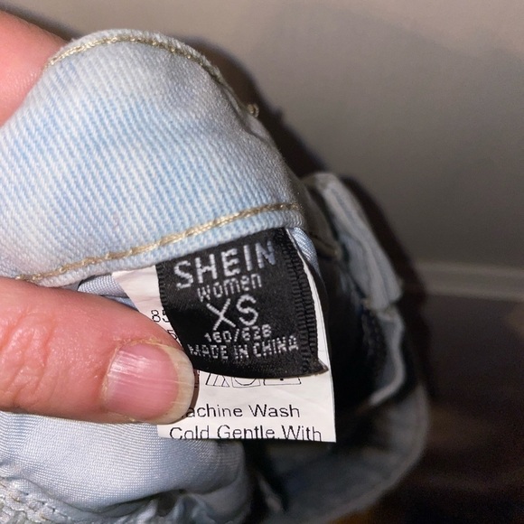 Two-Tone Y2K Jean Shorts | Shein XS | Grunge Indie Rock Vibes - Picture 9 of 10